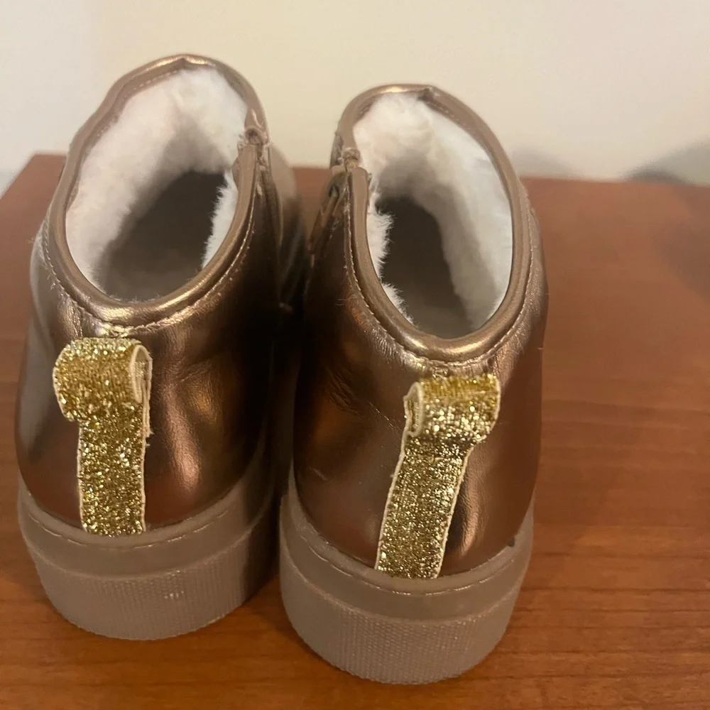 Steve Madden girls boots size 4